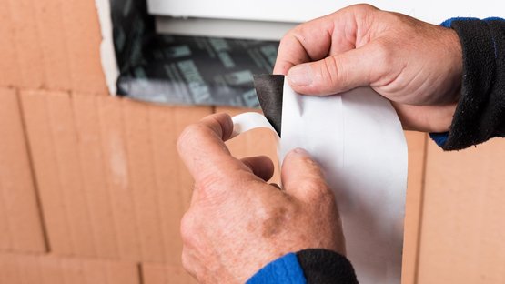 Installation steps: Pre-installation before window mounting